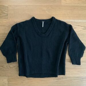 Free People oversize Vneck Sweater Size XS